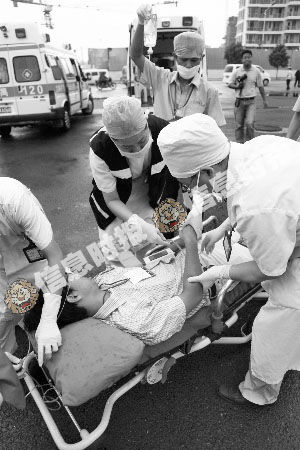 ��خ�^(q��)�e�����а���ȼ�¼���(y��ng)����Ԯ����(x��)��120����(d��ng)���ȡ����ߡ�