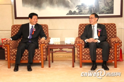 ���ʡί����ӛ��ʡ�L(zh��ng)�w�����c�Ї�(gu��)(li��n)ͨ������(j��ng)��������ͨ����